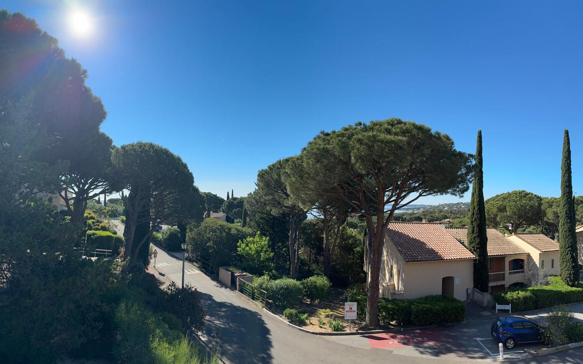 Vue Avec Balcon * Sainte-Maxime